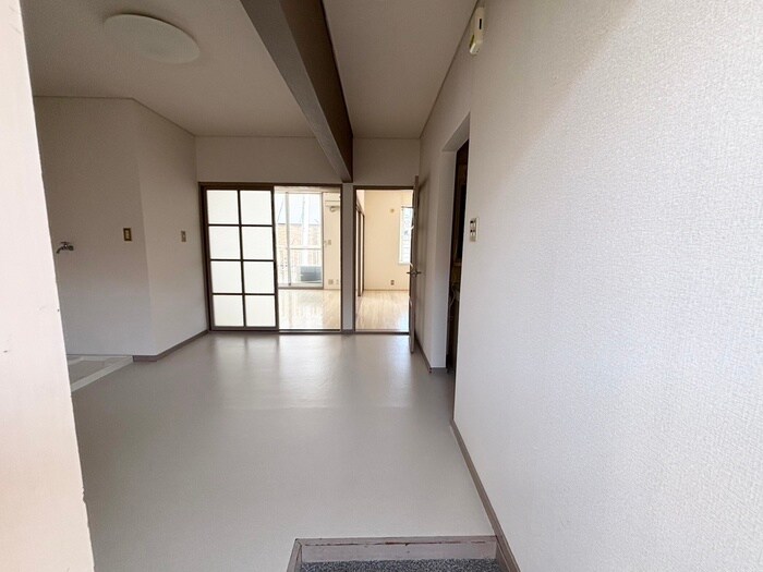 物件内観写真19　(廊下)