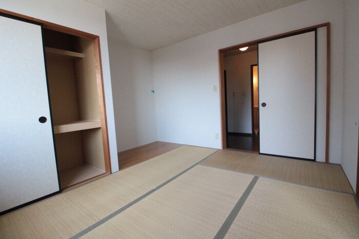 物件内観写真11　(居室)