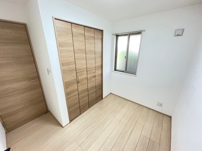 物件内観写真9　(居室)