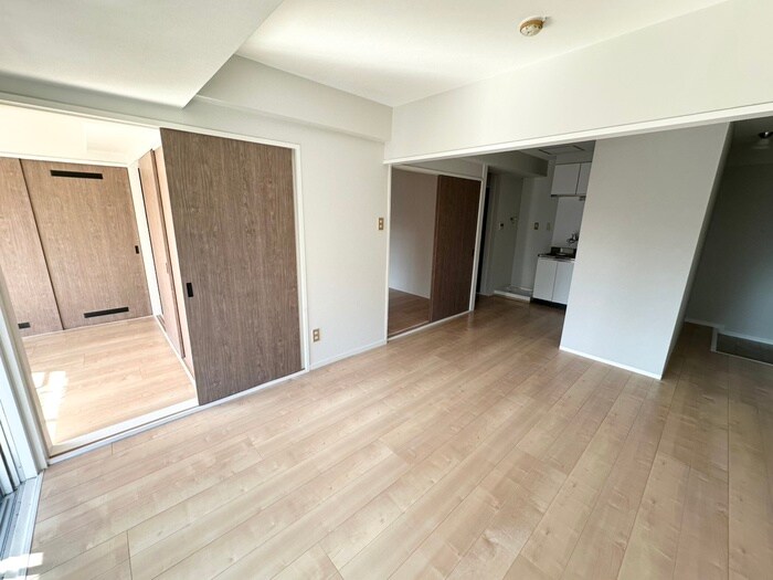 物件内観写真8　(居室)