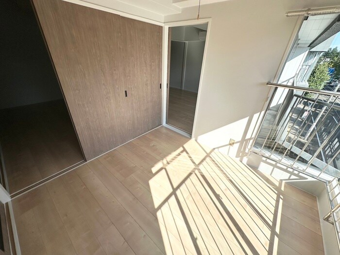 物件内観写真9　(居室)