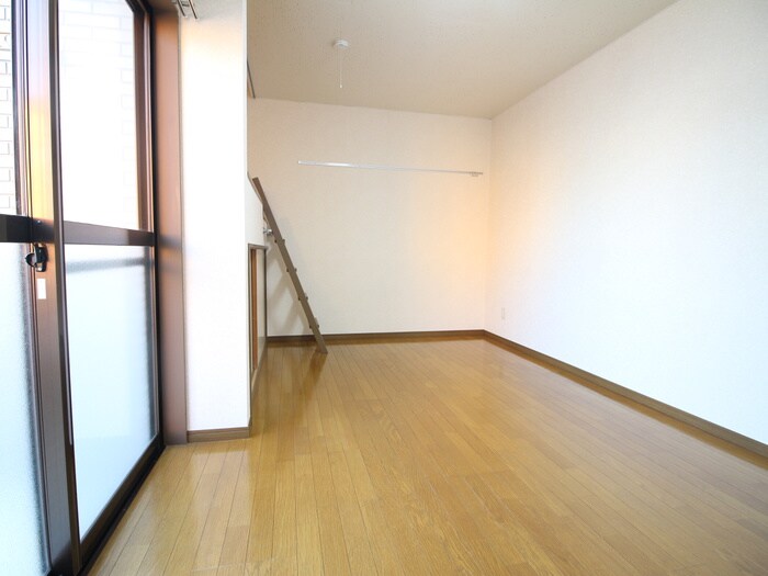 物件内観写真18　(居室)