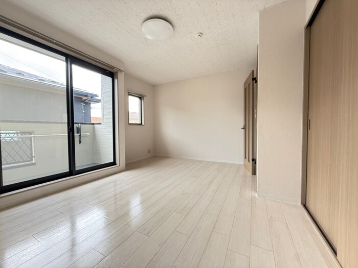 物件内観写真7　(居室)