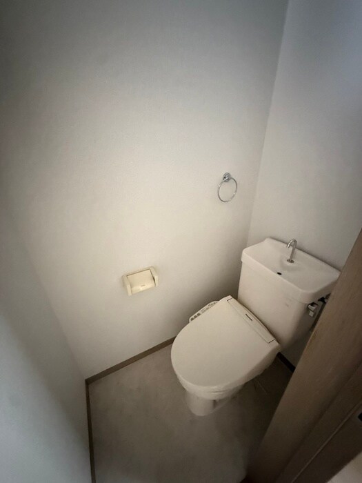 物件内観写真13　(トイレ)