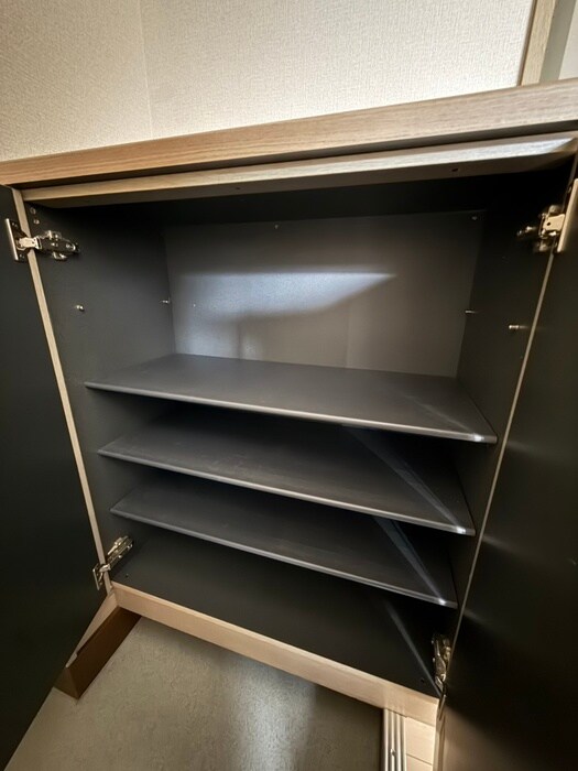 物件内観写真15　(靴箱)