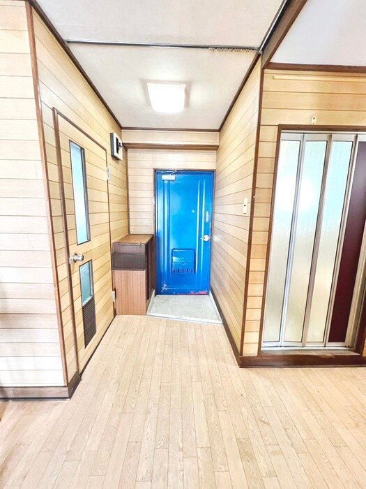 物件内観写真14　(廊下)