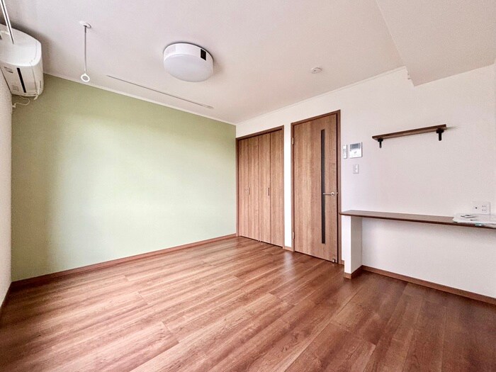 物件内観写真8　(居室)