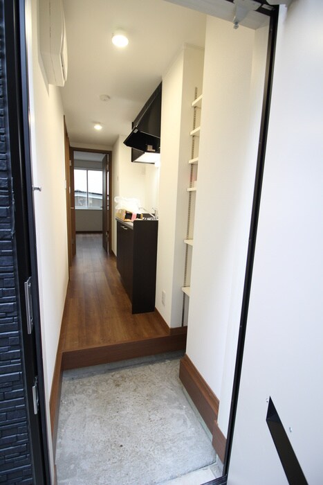 物件内観写真15　(玄関)