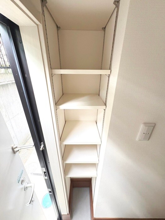 物件内観写真16　(靴箱)