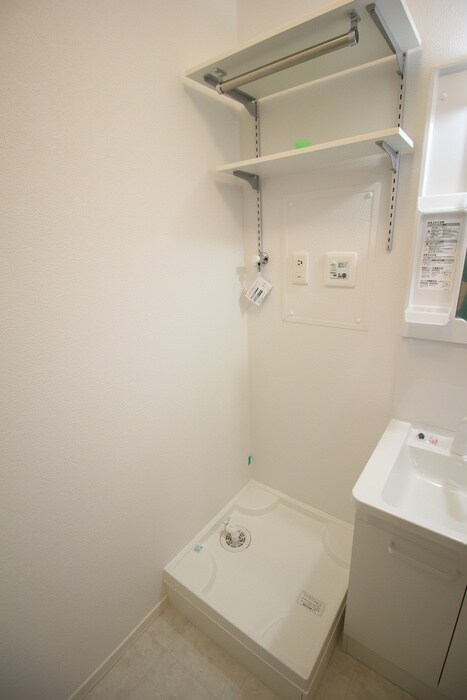 物件内観写真20　(洗濯機置場)