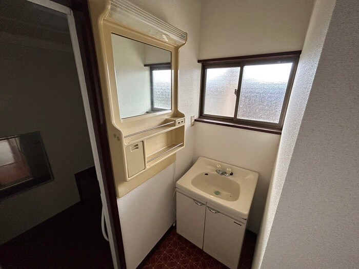 物件内観写真13　(洗面)