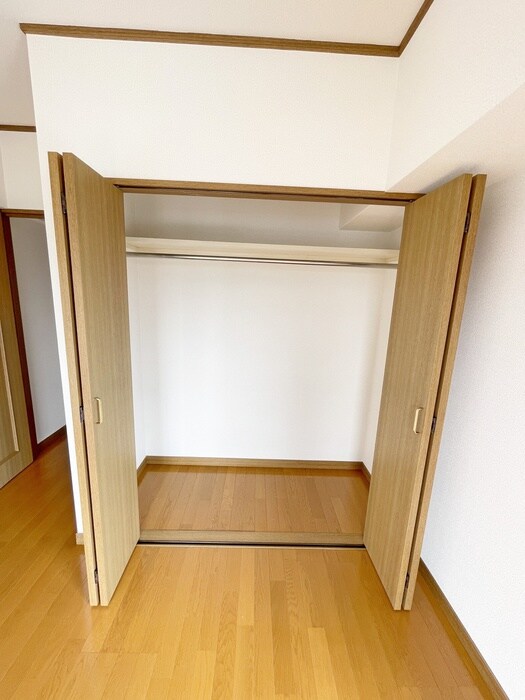 物件内観写真13　(収納)