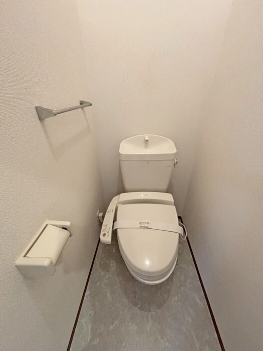 物件内観写真9　(トイレ)