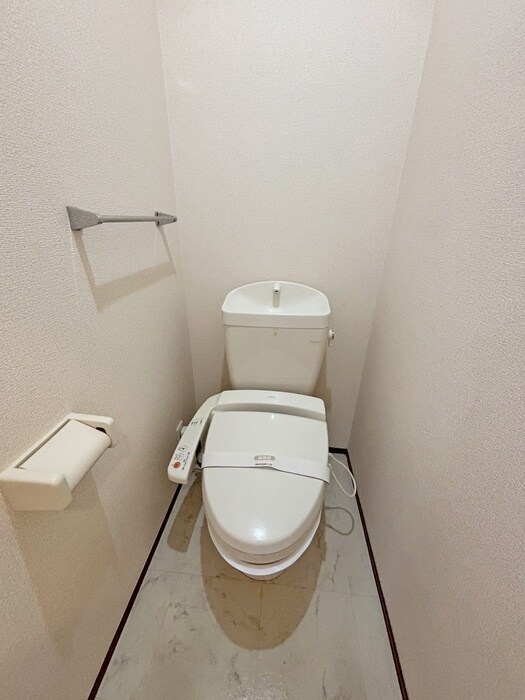 物件内観写真9　(トイレ)