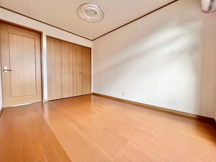 物件内観写真9　(居室)