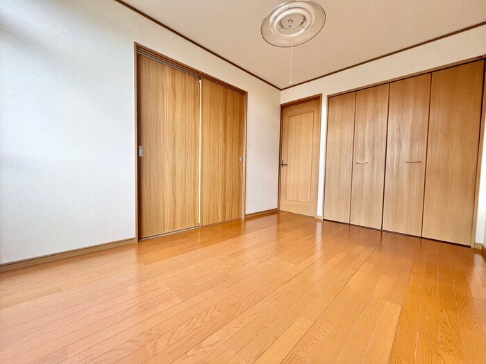 物件内観写真10　(居室)