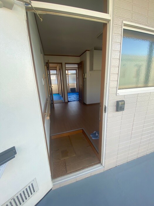 物件内観写真21　(玄関)