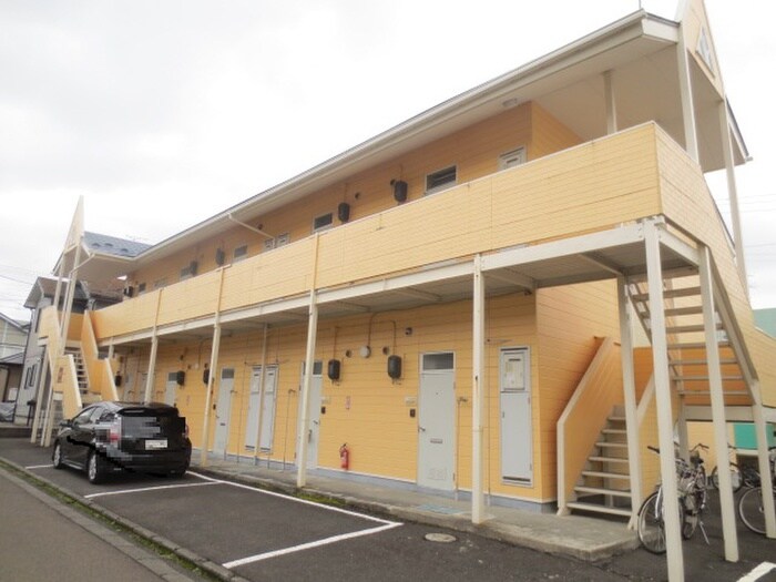 物件外観写真3　(駐車場)