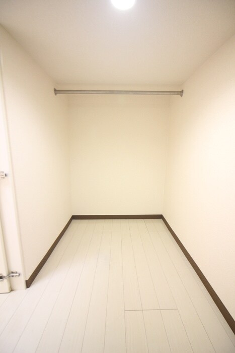 物件内観写真21　(収納)