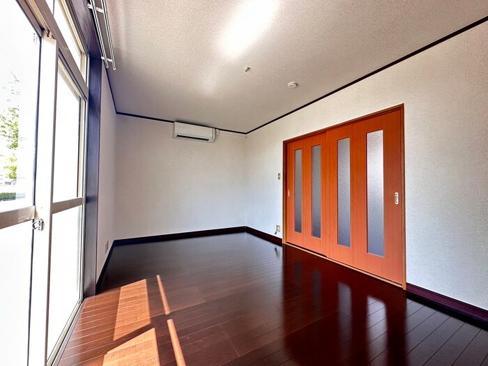 物件内観写真17　(居室)