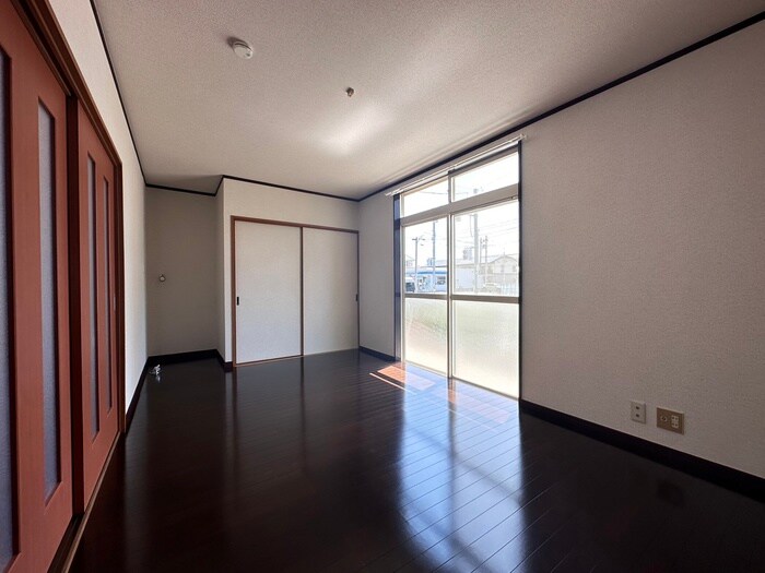 物件内観写真18　(居室)