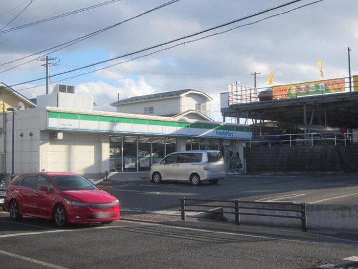ファミリーマート 南中山二丁目店