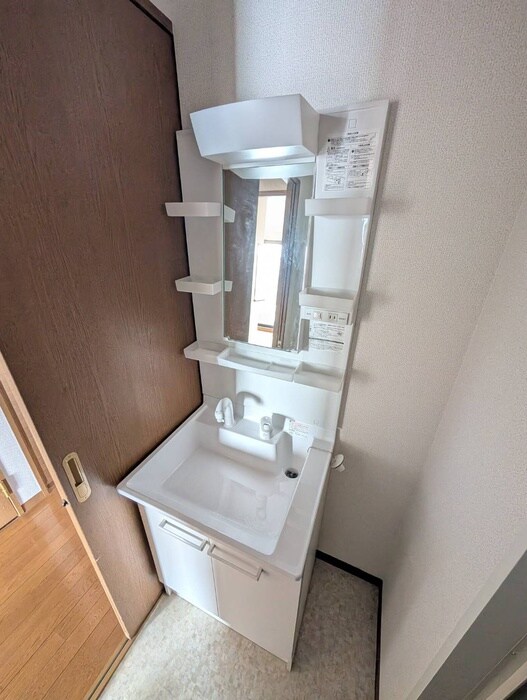 物件内観写真11　(洗面)