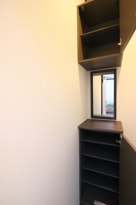 物件内観写真18　(靴箱)