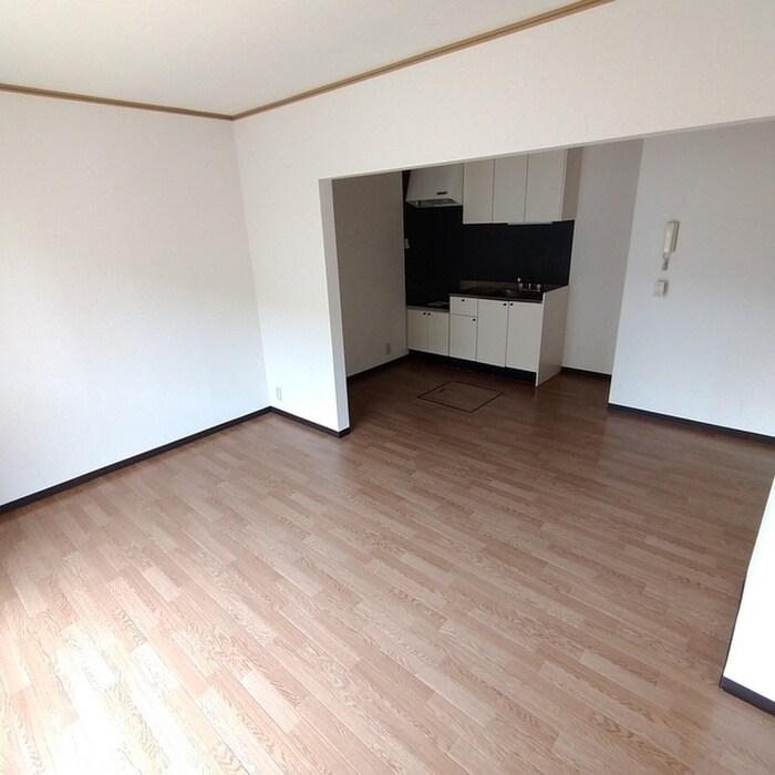 物件内観写真10　(廊下)