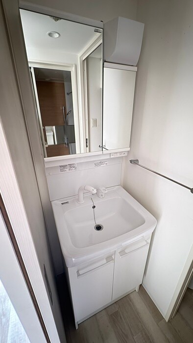 物件内観写真13　(洗面)