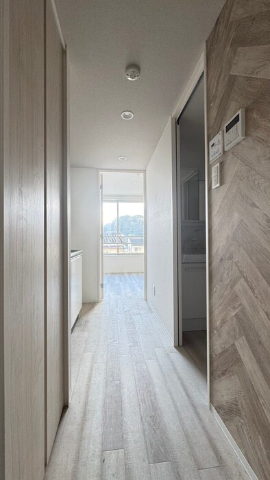 物件内観写真16　(廊下)