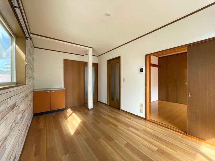 物件内観写真8　(居室)