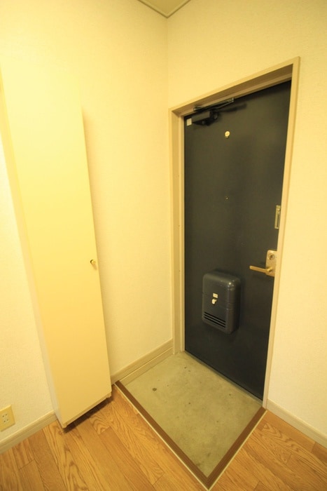 物件内観写真13　(玄関)