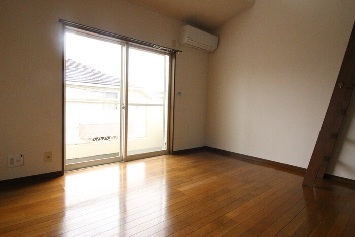 物件内観写真10　(居室)