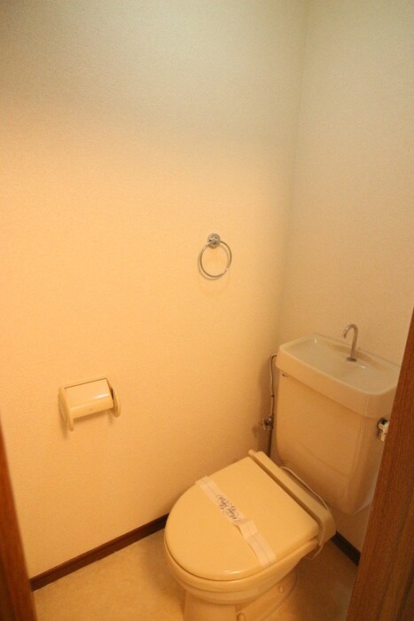 物件内観写真13　(トイレ)