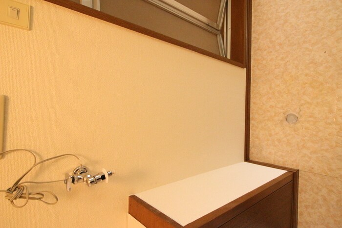 物件内観写真14　(洗濯機置場)