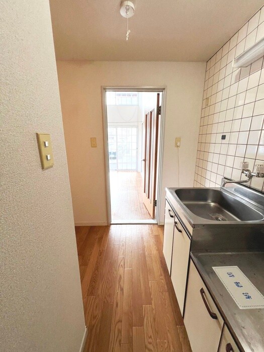 物件内観写真15　(廊下)