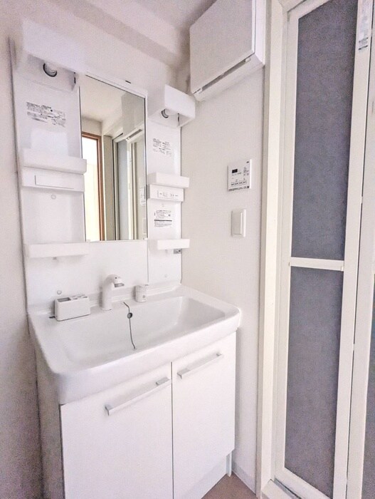 物件内観写真13　(洗面)