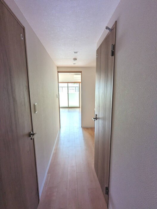 物件内観写真20　(廊下)