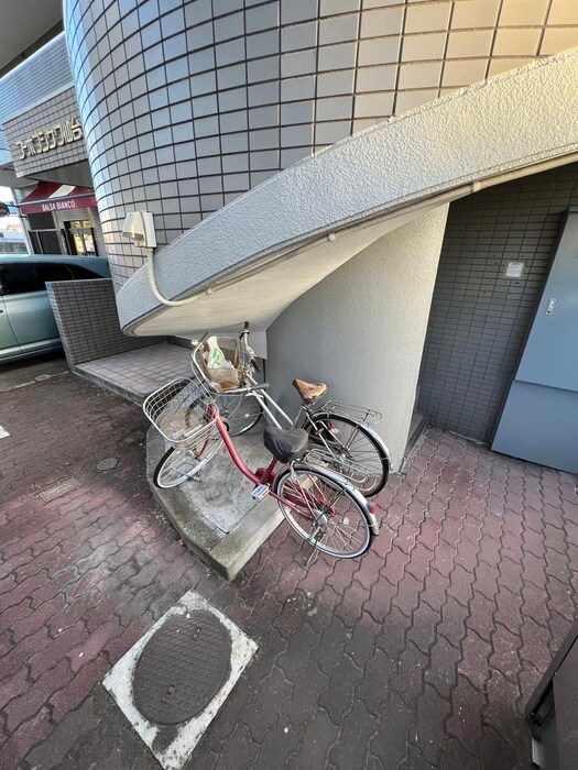 物件外観写真6　(建物設備)