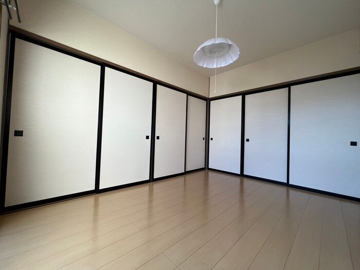 物件内観写真10　(居室)