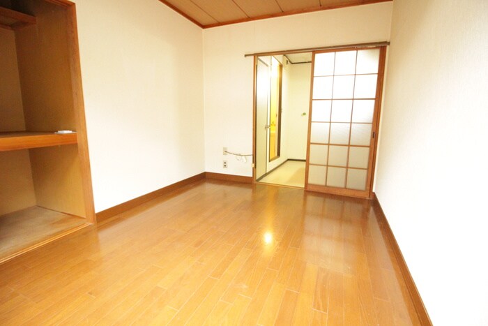 物件内観写真18　(居室)