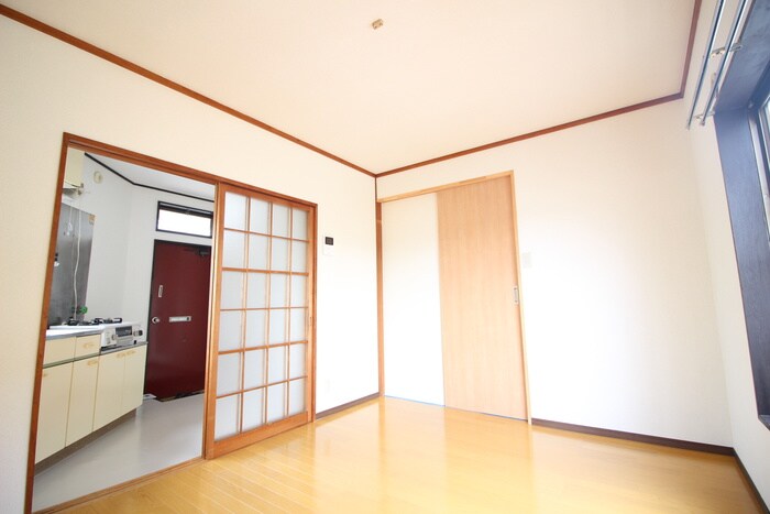 物件内観写真8　(居室)