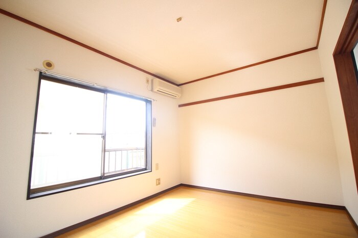 物件内観写真10　(居室)