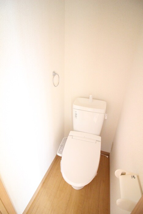 物件内観写真12　(トイレ)