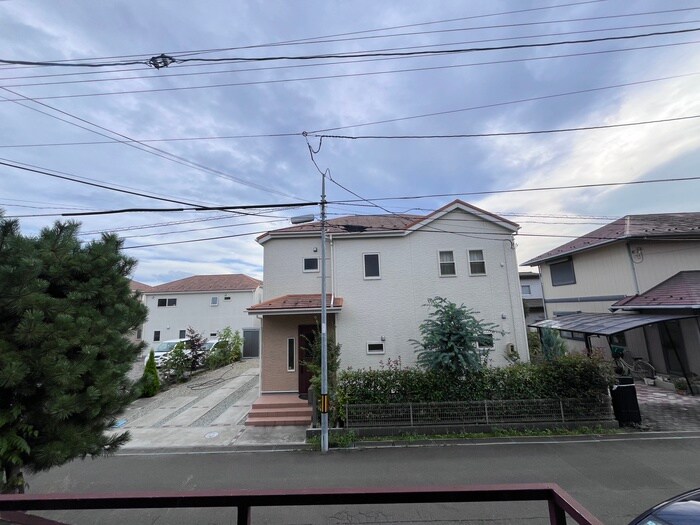 物件内観写真20　(室内からの展望)