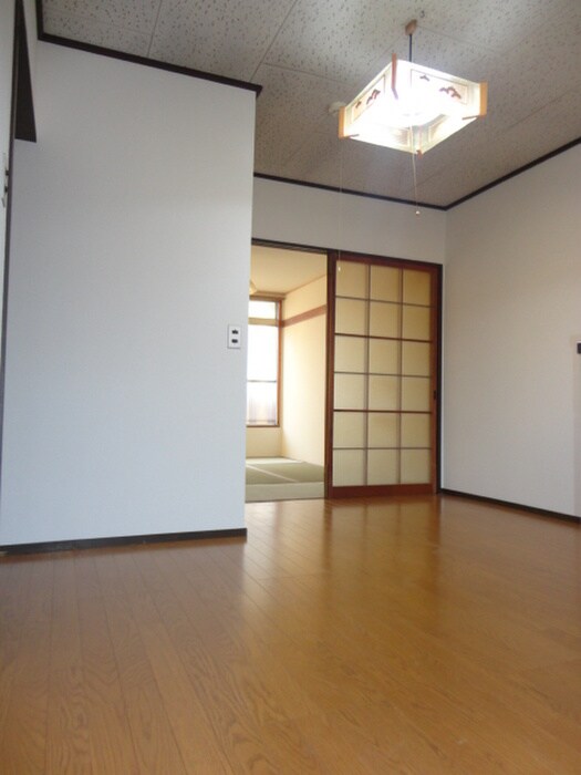 物件内観写真7　(居室)