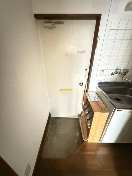 物件内観写真14　(玄関)