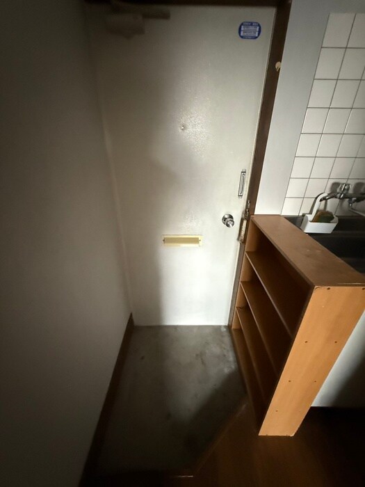 物件内観写真15　(玄関)