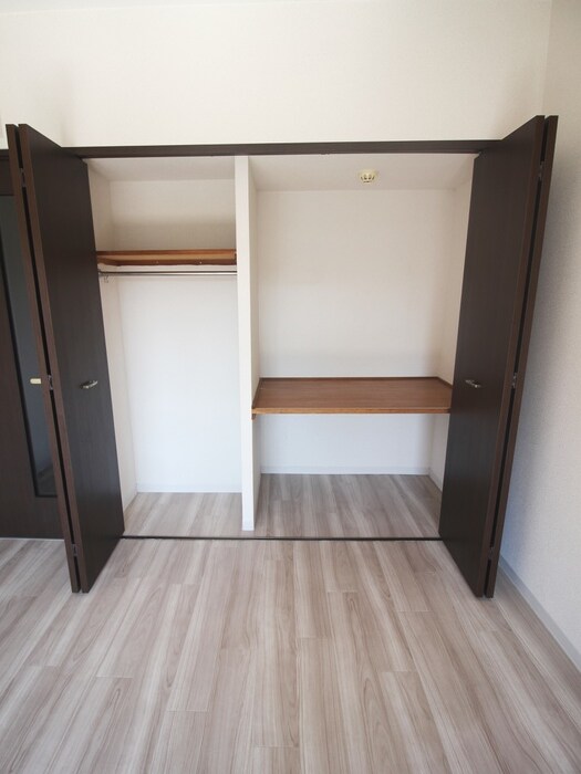 物件内観写真10　(収納)